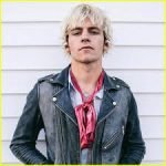 Ross Lynch chord progression on yallemedia