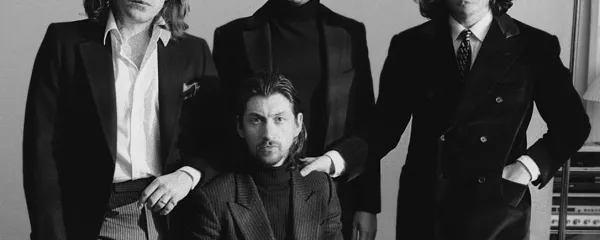 Arctic Monkeys – Hello You Chords on Piano & Ukulele
