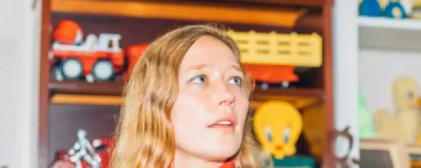 Julia Jacklin – Pressure To Party Piano & Ukulele Chord Progression and Tab