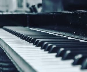 Learn Piano Yallemedia