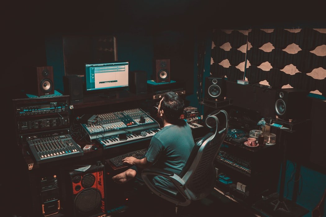 Yalle Media studio