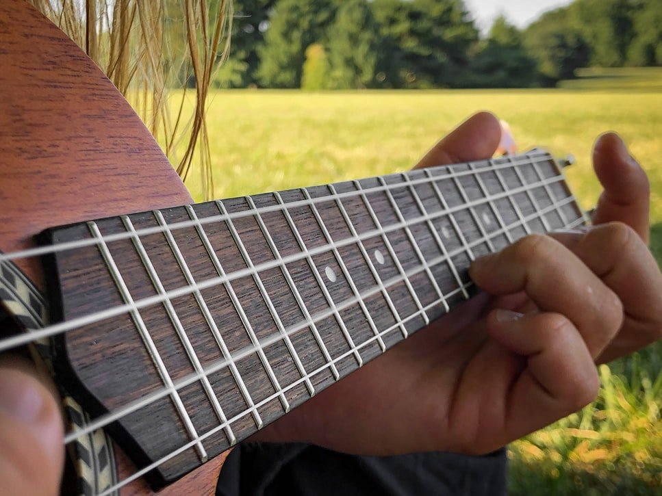 Yalle Media chord shape generator