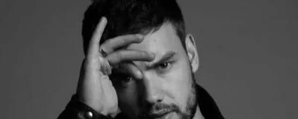 Liam Payne & Dixie D’Amelio – Naughty List Chords on Piano & Ukulele
