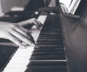 Best Piano Finger Placement and why yallemedia