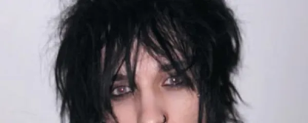 Johnnie Guilbert – Kiss Me Chords on Piano & Ukulele